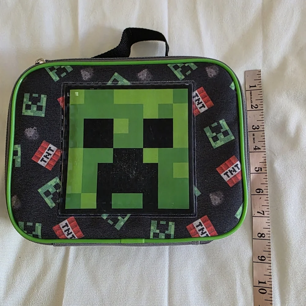 NWOT Minecraft Creeper Kids Lunch Bag - Gamer Print